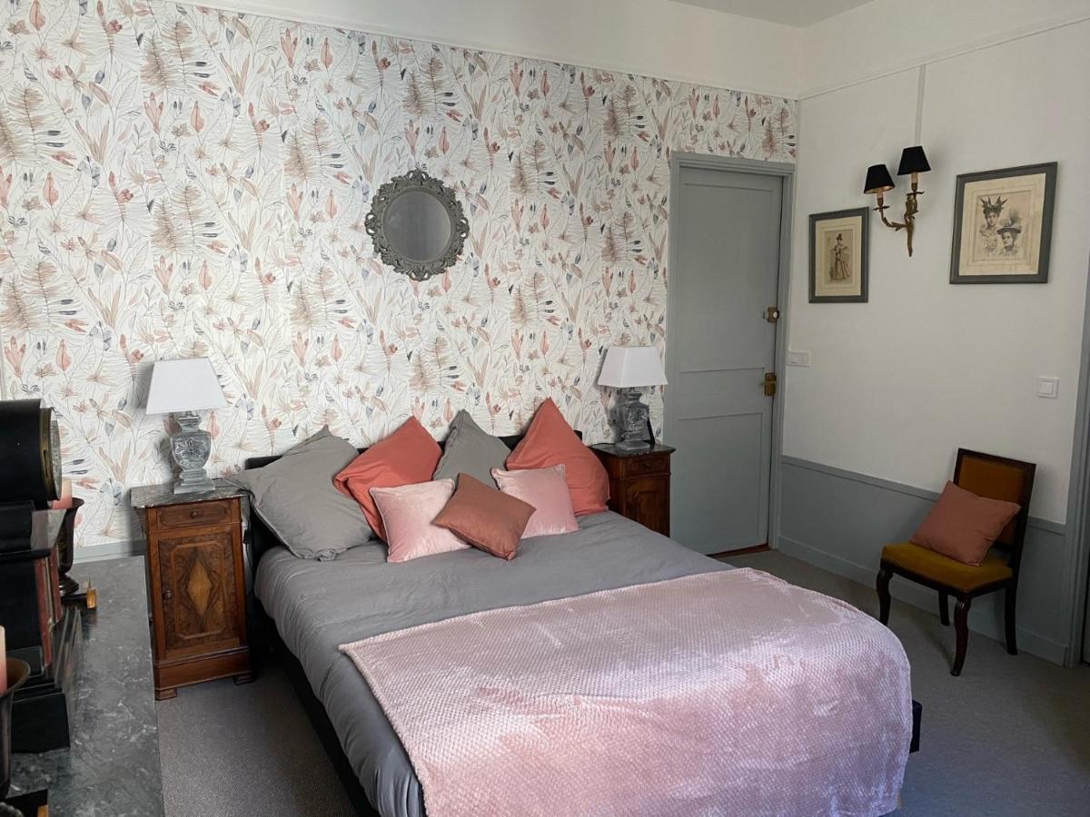Bed and Breakfast Le Castel De Bréhémont Esterno foto