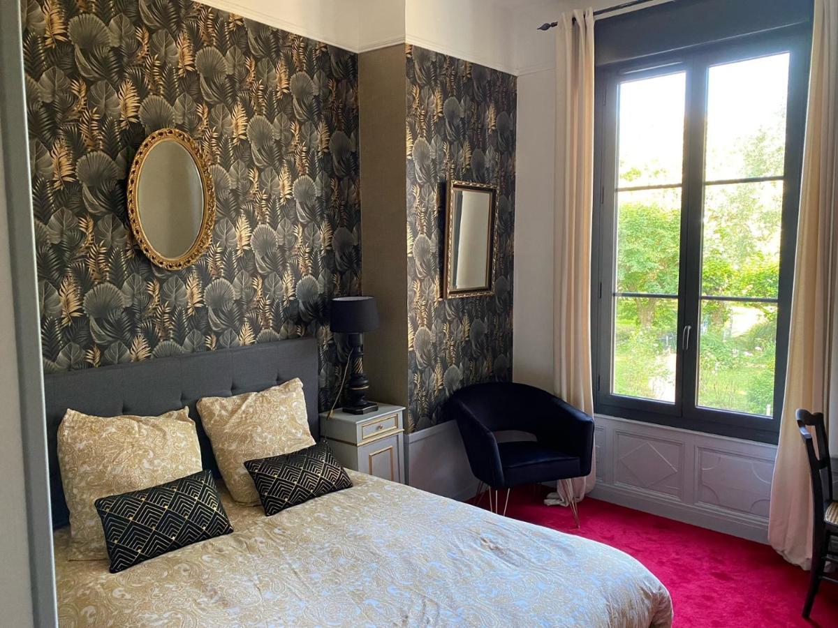 Bed and Breakfast Le Castel De Bréhémont Esterno foto